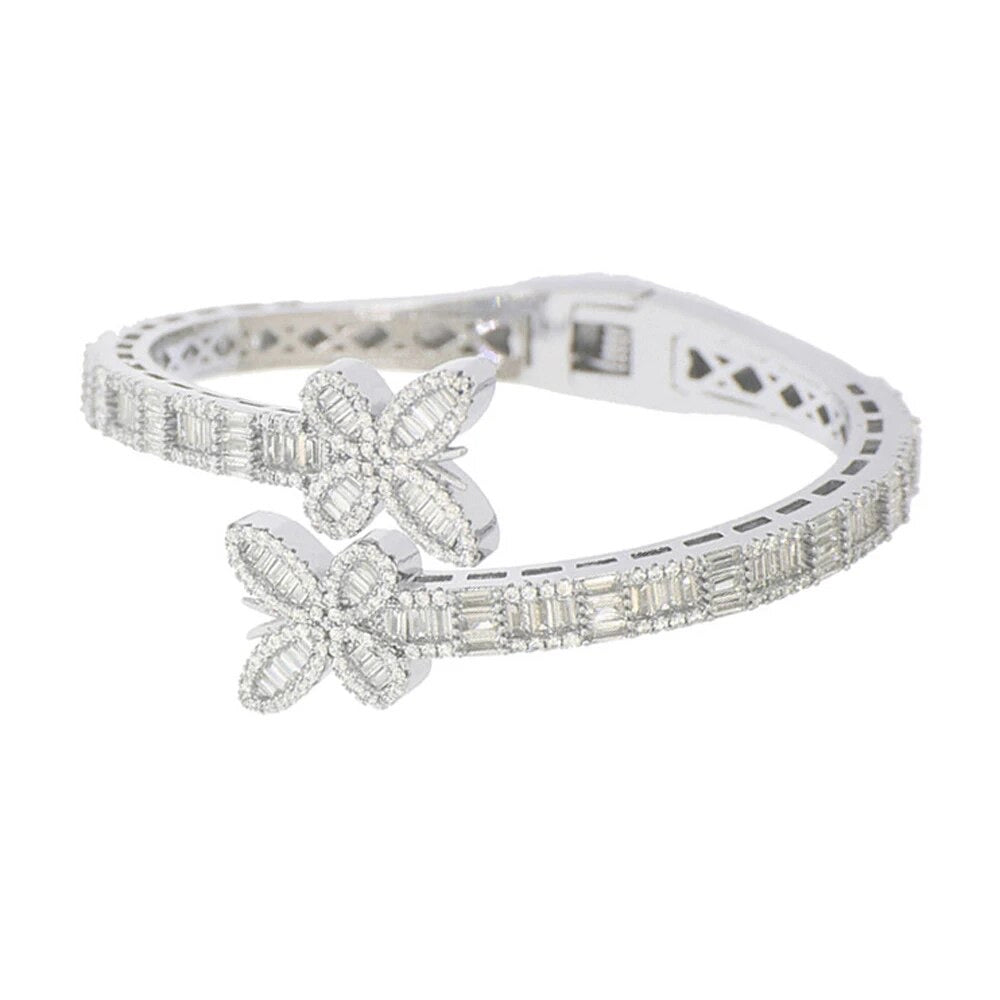 ICY BUTTERFLY BANGLE