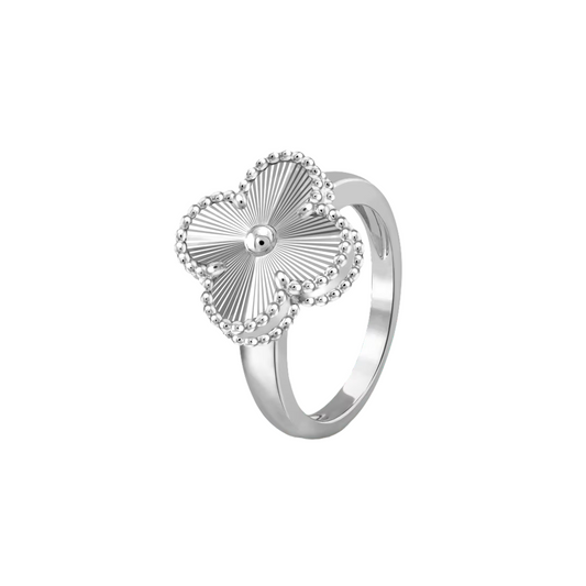 SILVER METALLIC CLOVER RING